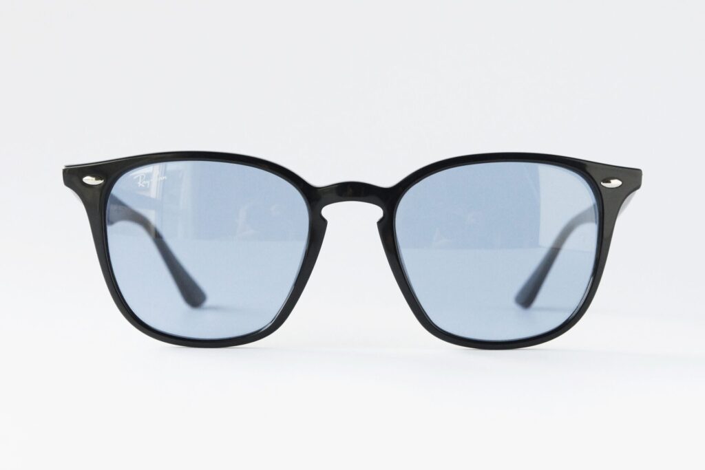 Ray-Banレイバン「RB4258-F」のフロント